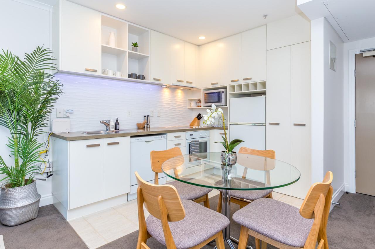 Gorgeous Apartment! Nice Views, Pool And Gym. โอ๊คแลนด์ ภายนอก รูปภาพ