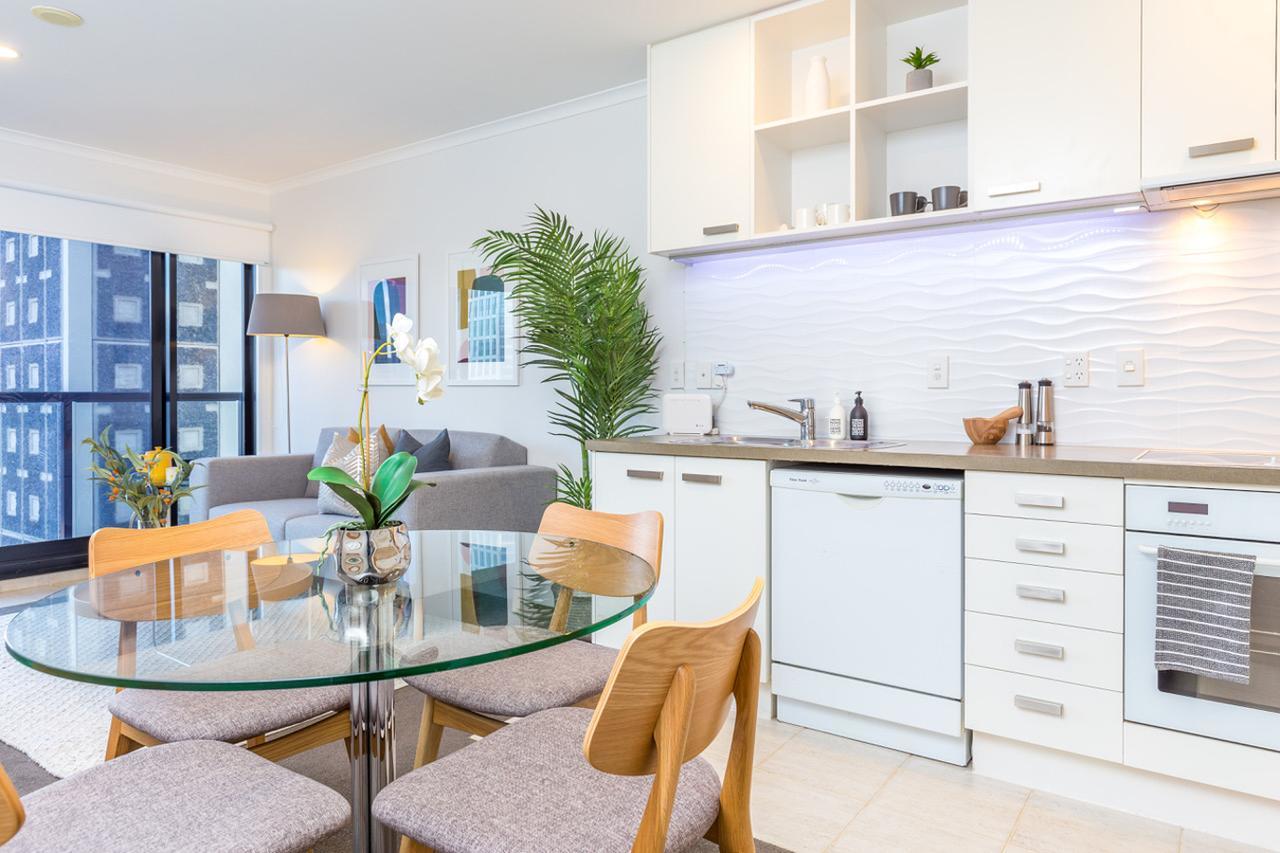 Gorgeous Apartment! Nice Views, Pool And Gym. โอ๊คแลนด์ ภายนอก รูปภาพ