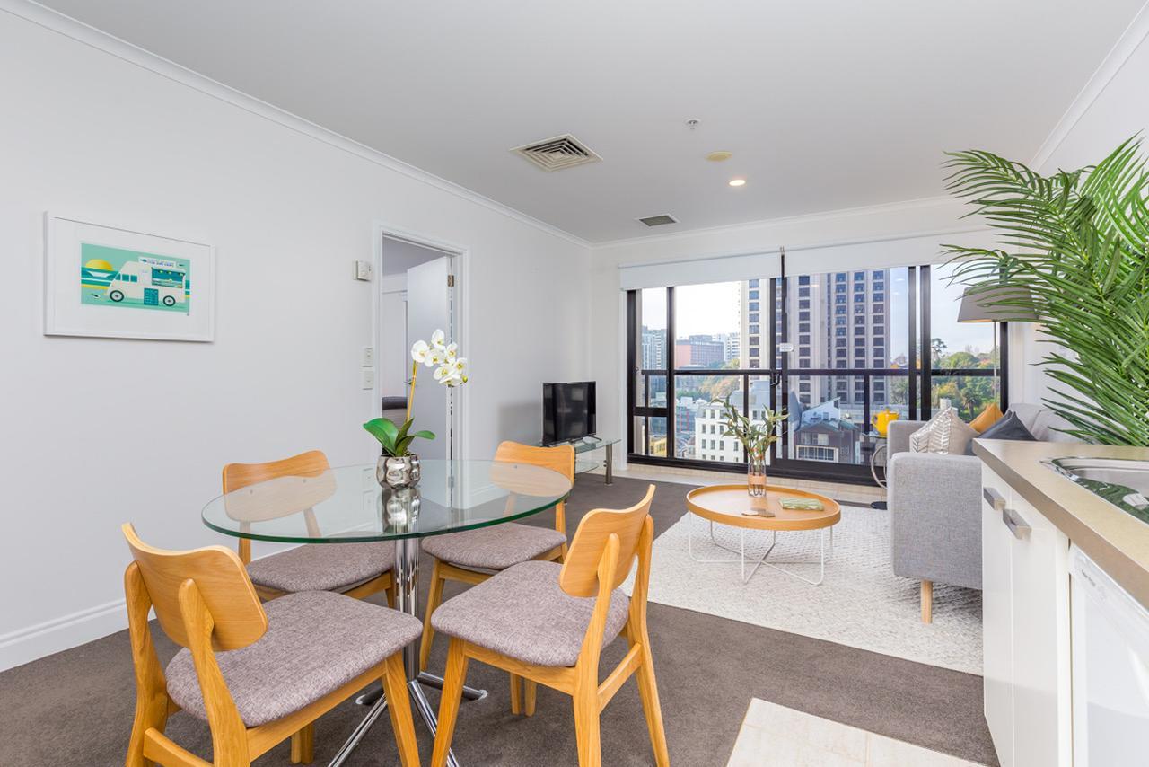 Gorgeous Apartment! Nice Views, Pool And Gym. โอ๊คแลนด์ ภายนอก รูปภาพ